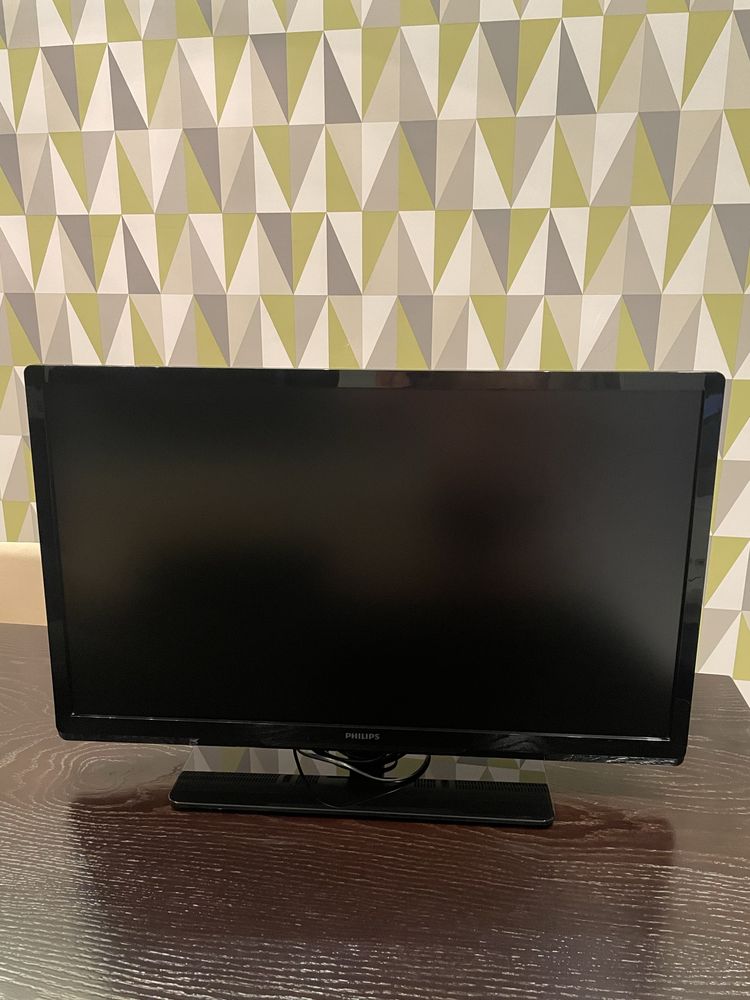 Телевизор Philips диагональ 81см