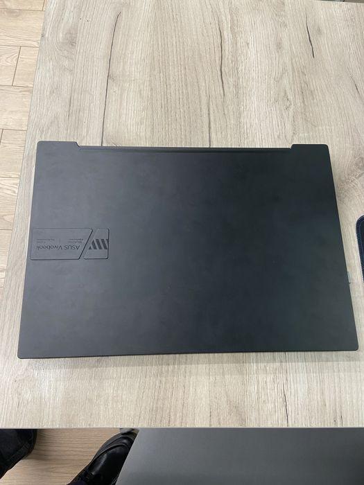 Asus Vivobook Ryzen 9