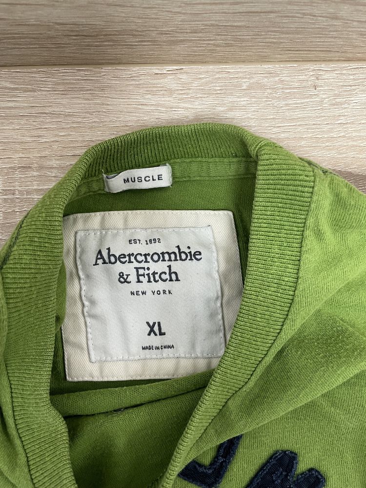 Tricou muscle fit Abercrombie and Fitch