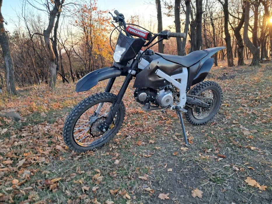 Vand cross125cc  citiți descrierea