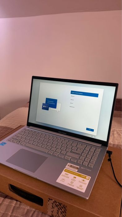 asus vivobook x1504V