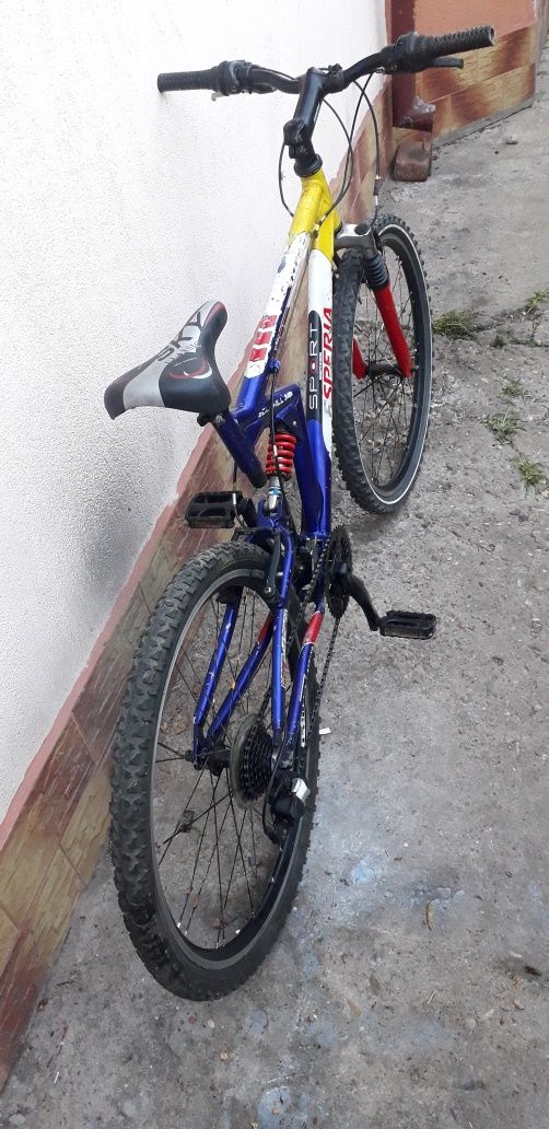 Bicicleta aluminiu, roti 26,amortizoare fata-spate, 3foi,8 pinioane, a