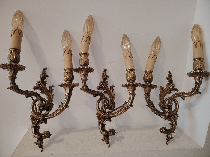 Superb set de 3 aplice din bronz masiv in stilul Rococo,piese cu o luc