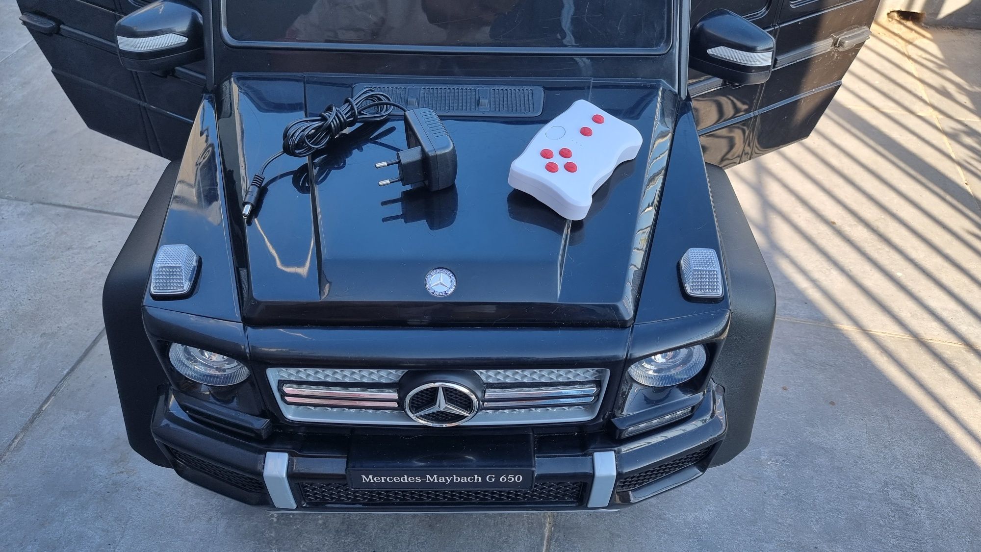 Akyмyлamopeн gжun MERCEDES MAYBACH G650