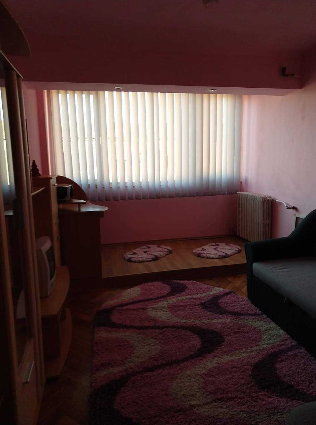 De vânzare apartament cu 3 camere in Nufarul