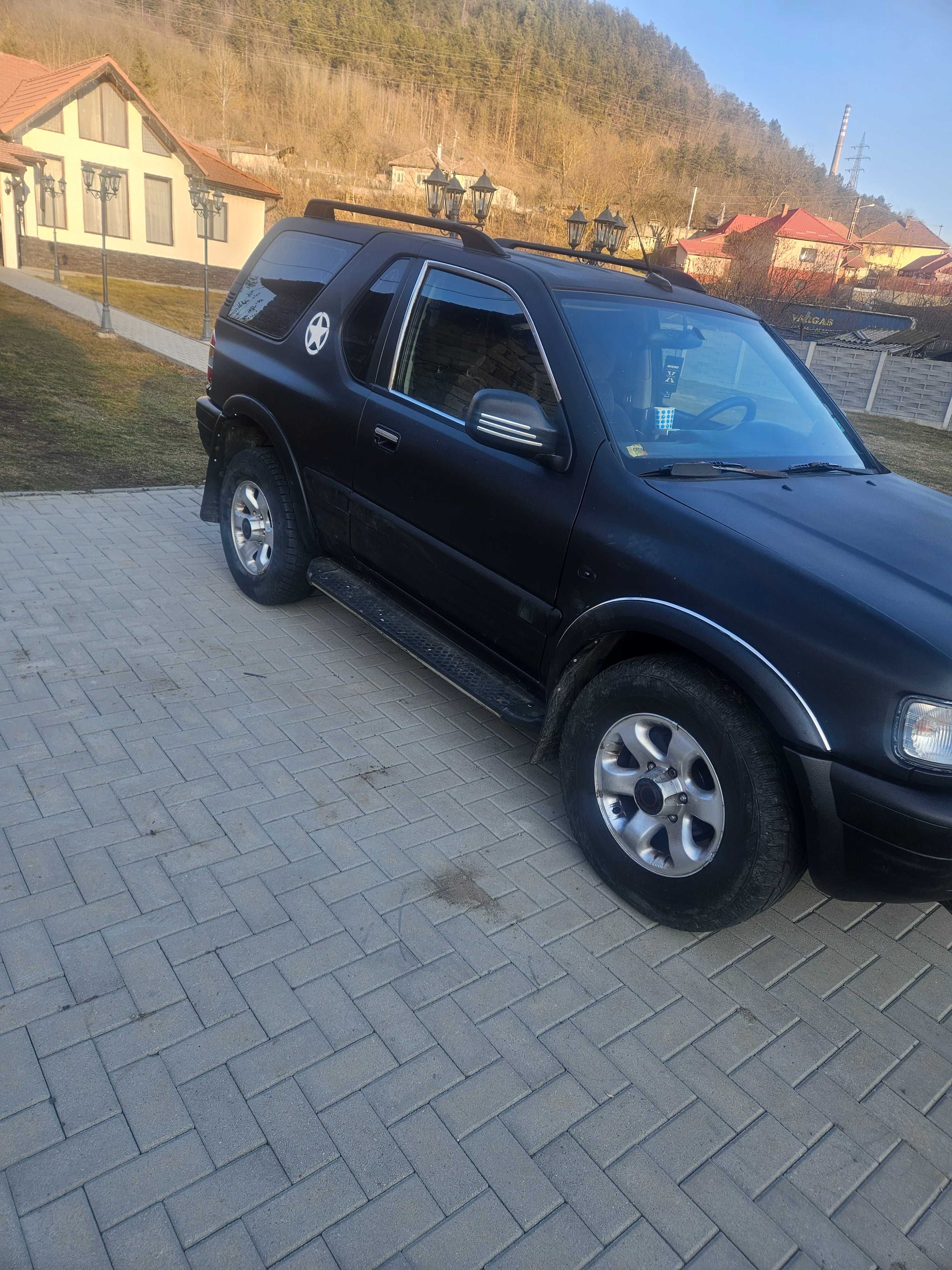Opel Frontera 2.2sport4×4.                         4100euro negociabil