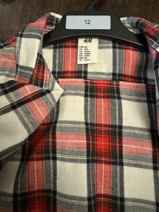 Costum H&M pentru baieti aproape nou