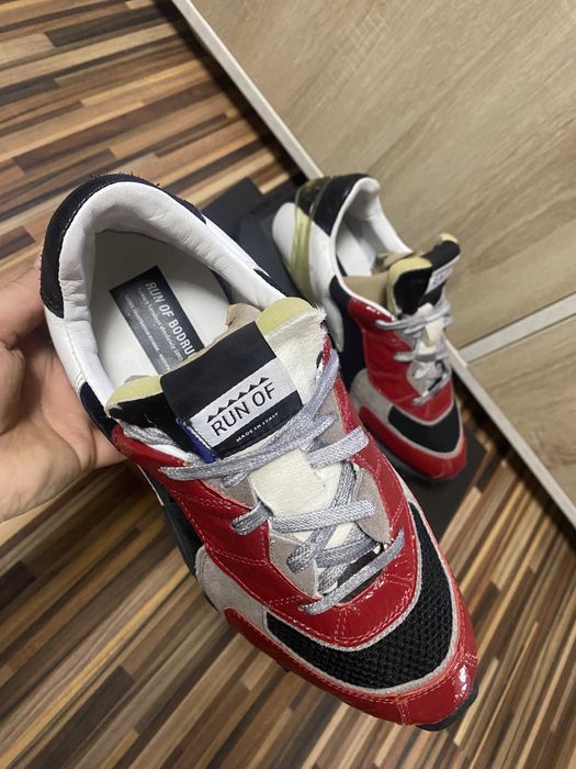 Vand adidasi Run Of sneakers unisex Limited Edition