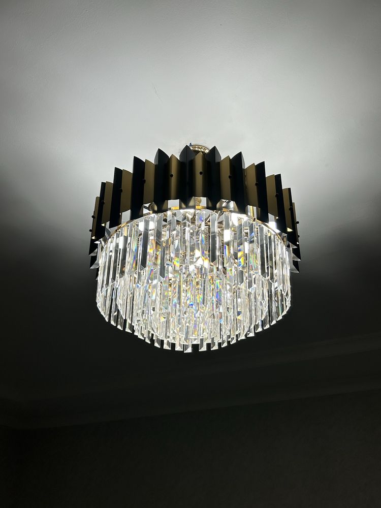 Хрустальная люстра