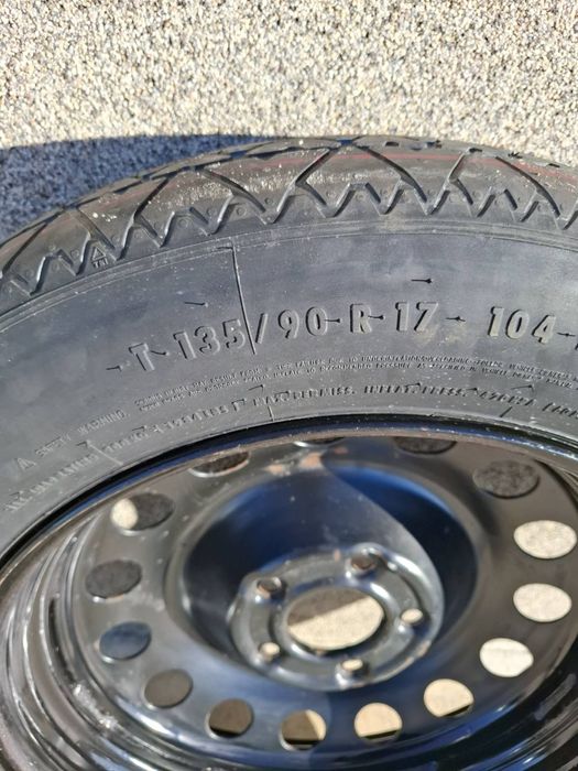 Резервна гума тип патерица