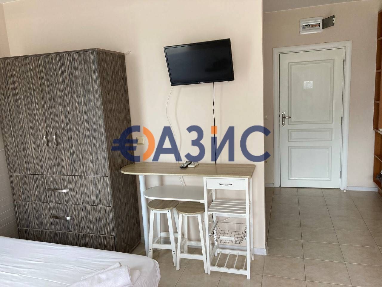 Продава се Едностаен апартамент в к.к. Слънчев бряг - 38 кв.м за 1527 €/кв.м - Снимка #8