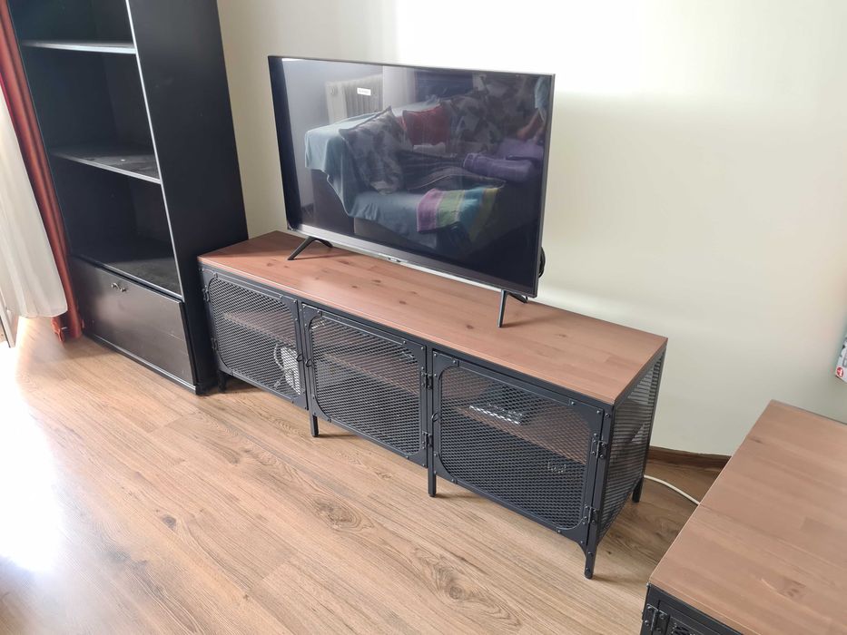 Vand comoda tv si masa depozitare ikea