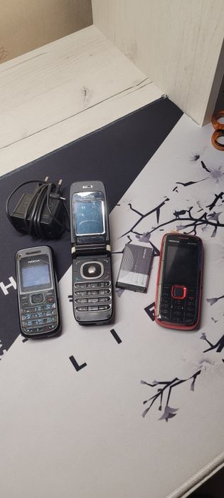 Сотовые телефоны