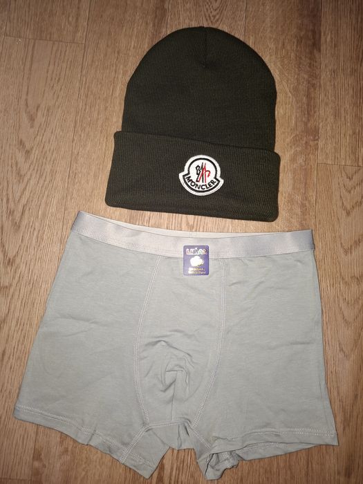 Шапка на мальчика   и боксеры на 8 летлет