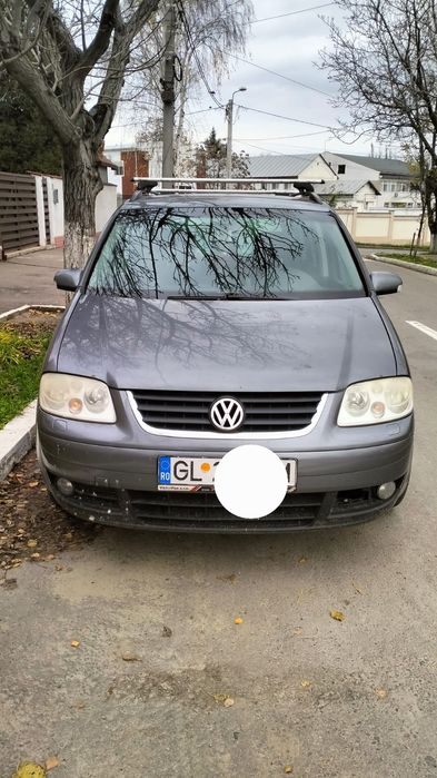 Vând WW Touran 2004