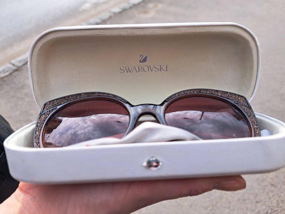 Ochelari de soare swarovski