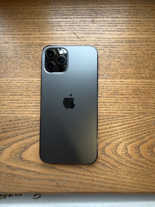 Iphone 12 pro in stare foarte buna