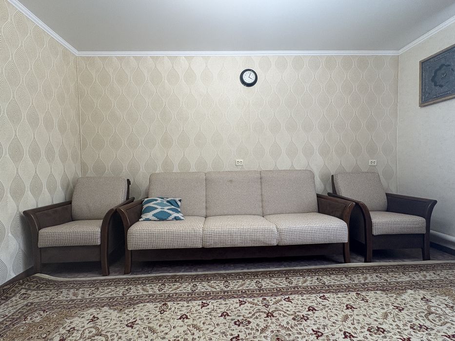 Диван с креслами