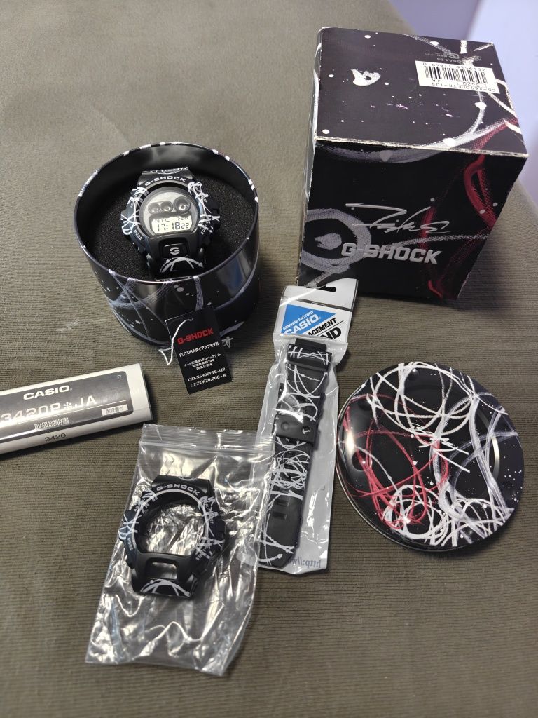 Часовник Casio G-Shock GD-X6900FTR-1 Futura