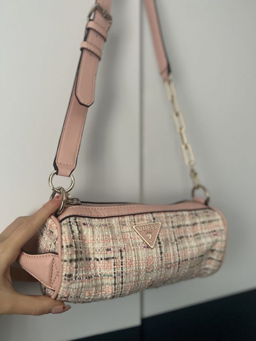 Чантичка guess .