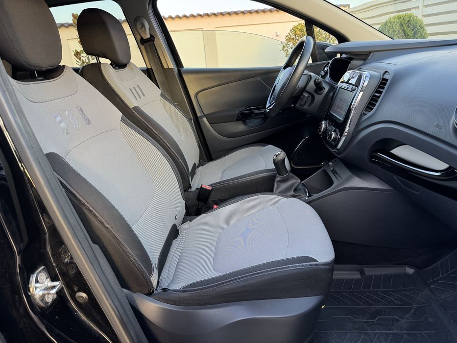 Renault Captur Benzina - 2014 - Impecabil - Navigatie / Klima / Led