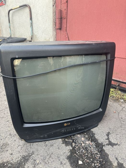 Продаю рабочий Телевизор LG