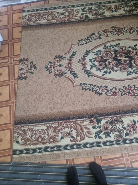 Гиламлар сотилади