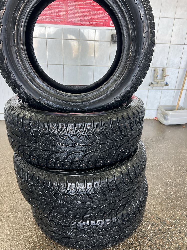 Шины Hankook в хорошем состоянии.
