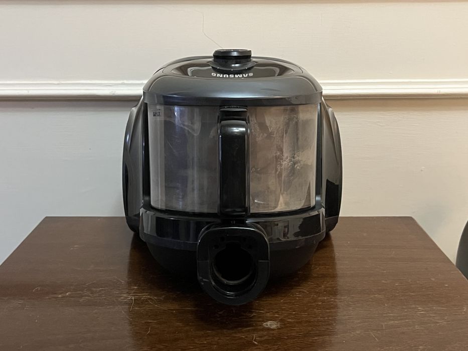 Пылесос Samsung SC18M21D0CG