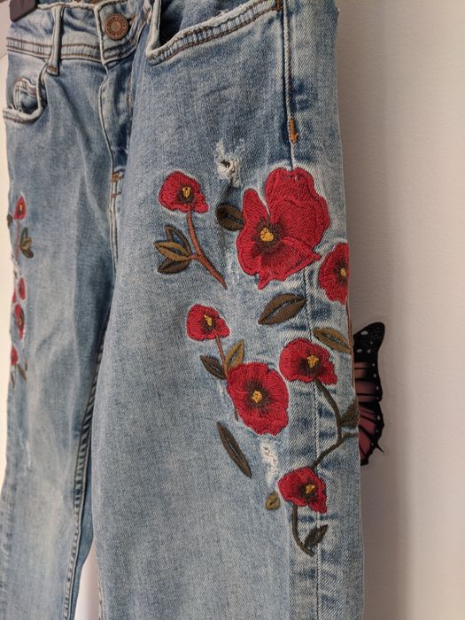 Blugi broderie maci Zara Basic, XS 32-34