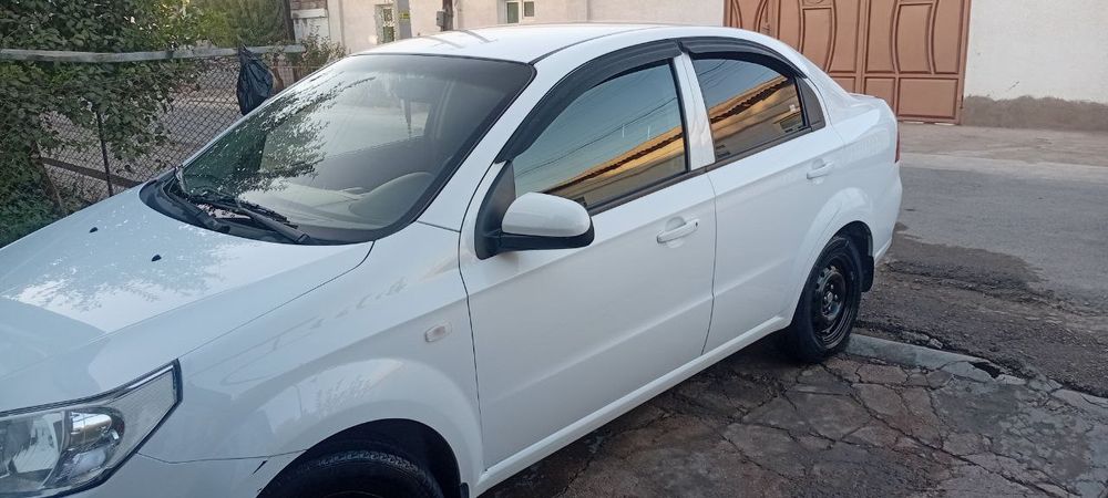 Нехиа 3 сотилади