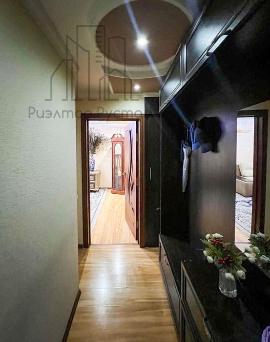 2/2/5 2х6 53м2 кирпич Новомосковская кафе вечер