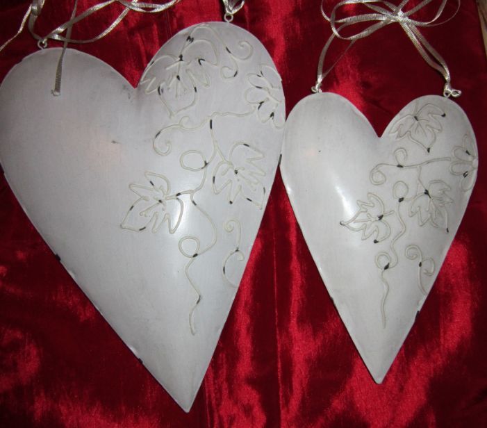 cadou inedit inima metalica vintage alba shabby chic Germania
