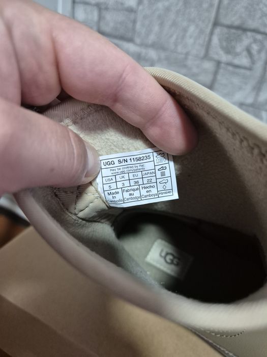 UGG noi ,nepurtate,originale,factura !!!