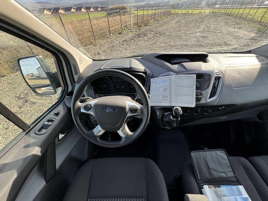 Ford Transit Cutom 9 Locuri 2015 cu doar 73.000 KM!