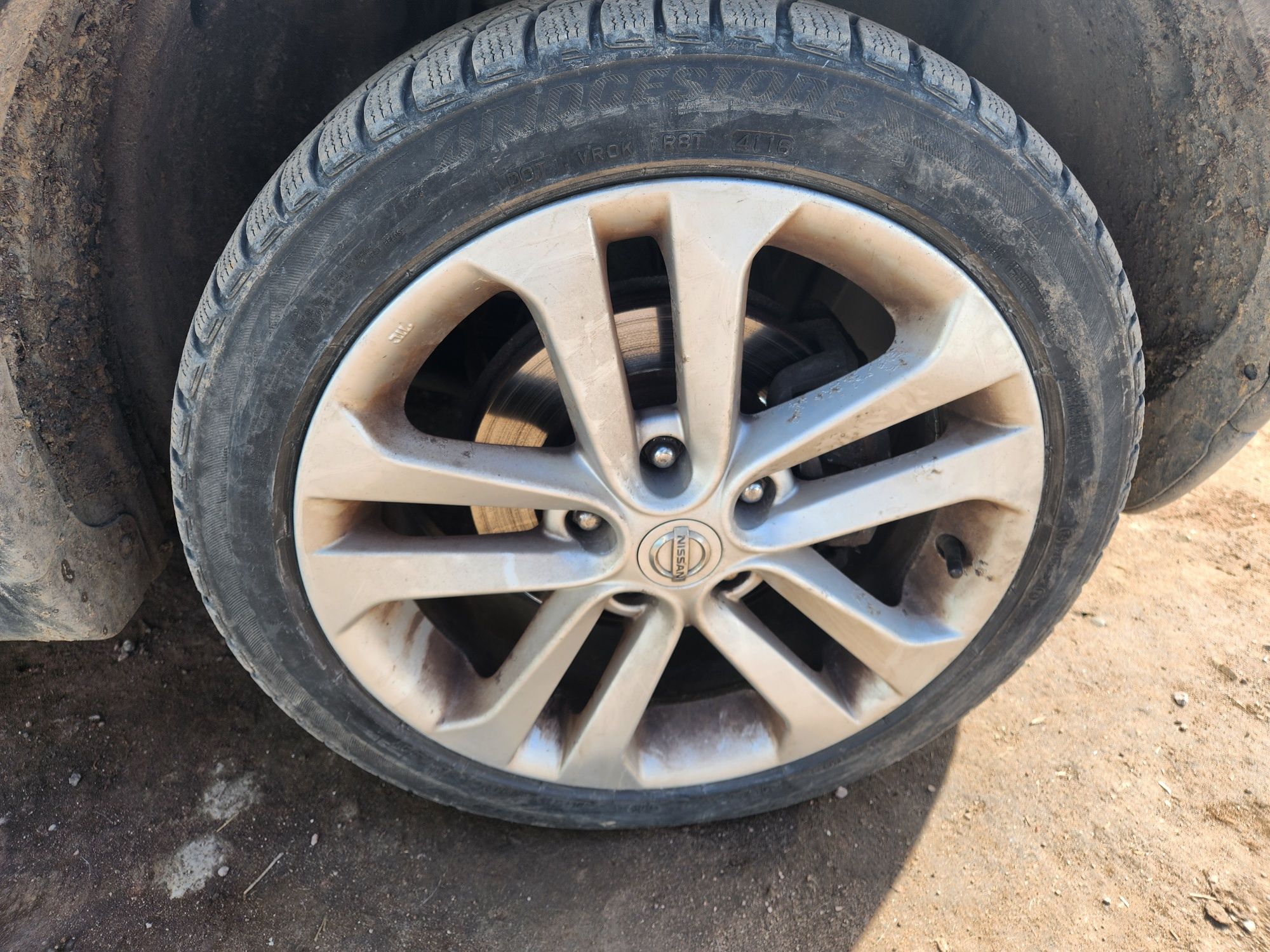 За Части Nissan Juke 1.6 117 конски сили 2012 година