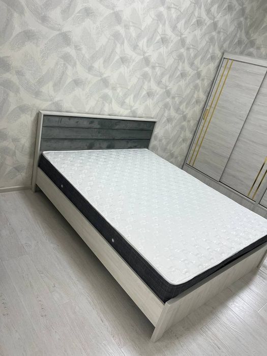 Krovat 2 kishilik. Kravat 1 kishilik. Shkaf. Kupeliy shkaf.