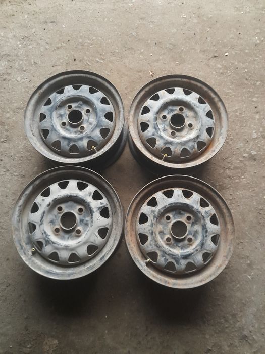 Диски r13  стояли на мазде