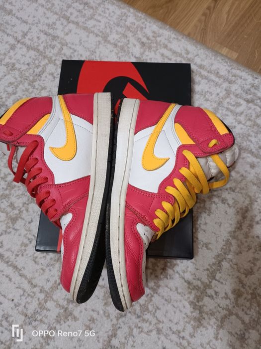 Jordan 1 Retro High OG Light Fusion Red
