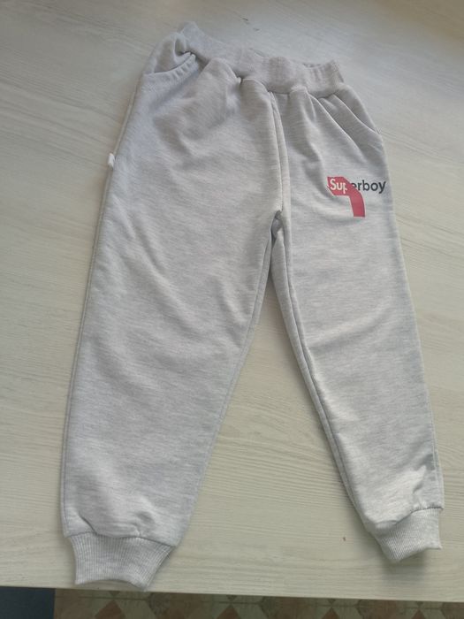 Barcha turdagi kiyimlarni abyomga tikib veramiz