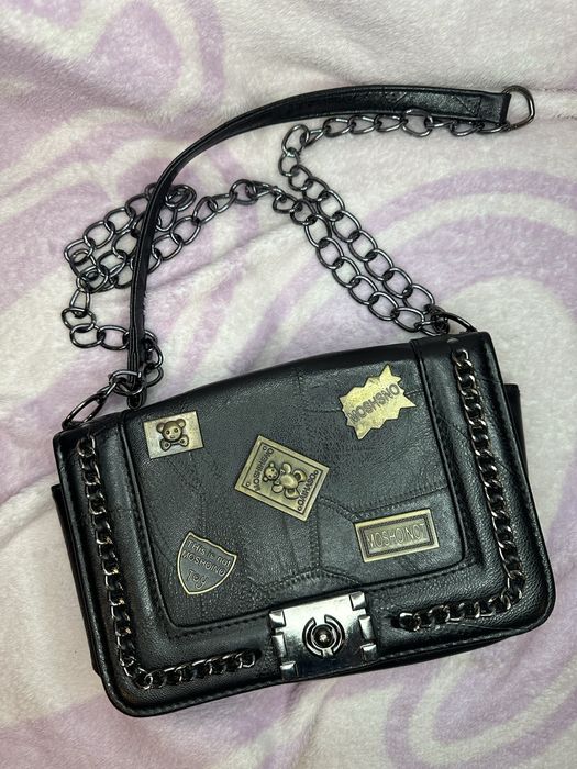 Дамски чанти носени по един път и нови