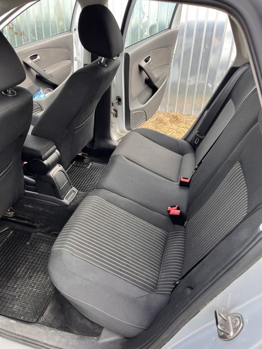 Volkswagen Polo 6R – 1.6 TDI, 105 CP – An 2011