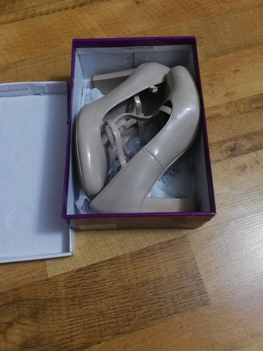 Pantofi de lac, Nr 39, 25,5cm