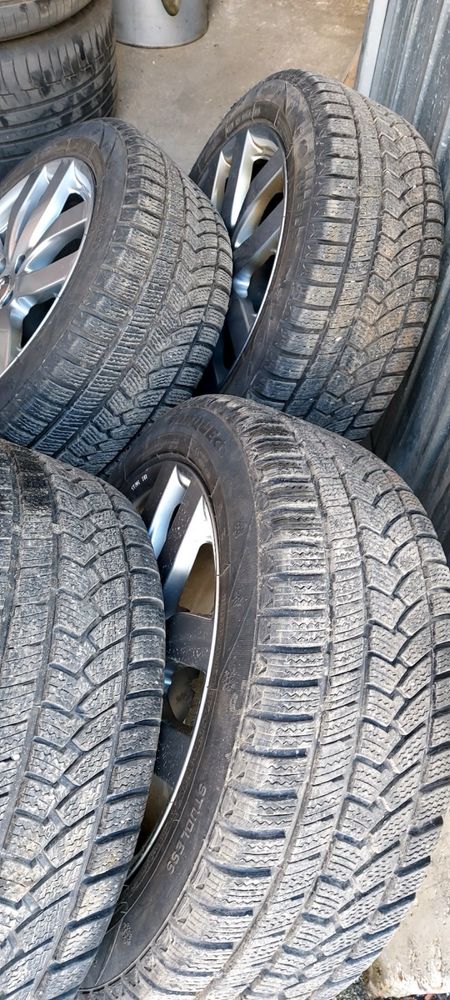 Гуми с Джанти за Ауди 17 цола 225/50R17 99H