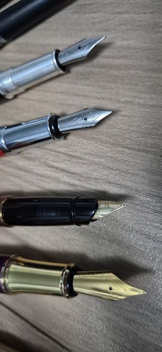 Lot 7 Stilouri Parker Papermate
