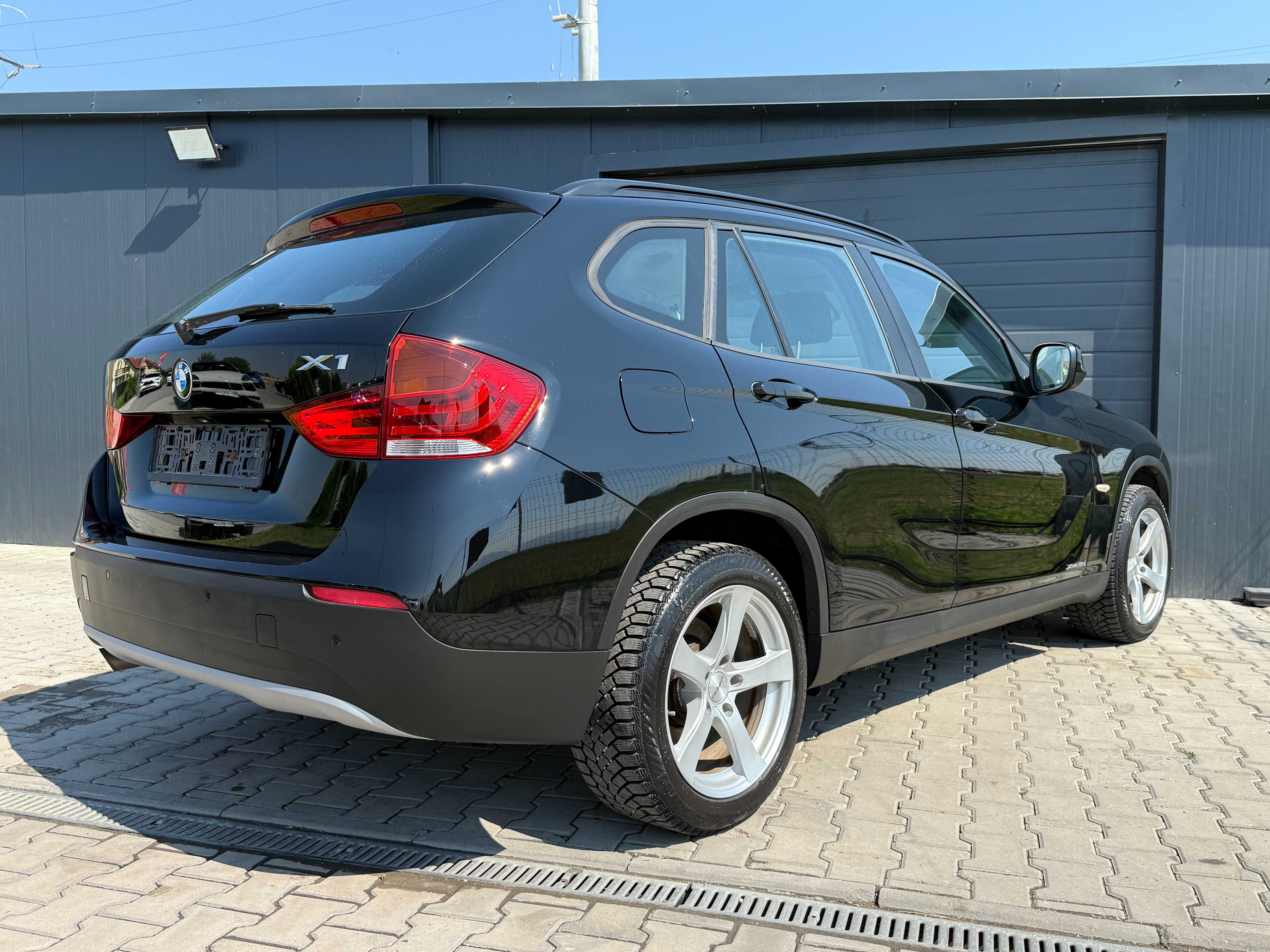 BMW X1 XDRIVE 18d Automat