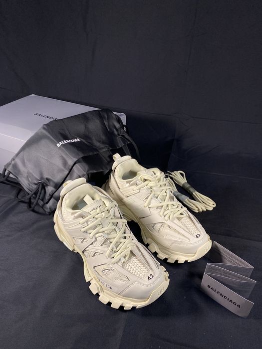 Balenciaga Track Crem