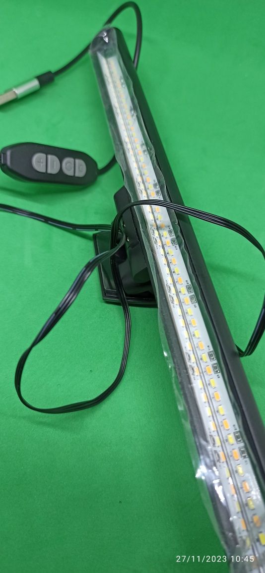Lampa led 26 cm  monitor clemă usb.