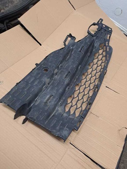 Grila dreapta originala Mercedes GLE W167 AMG 2020-2024 codA1678857503