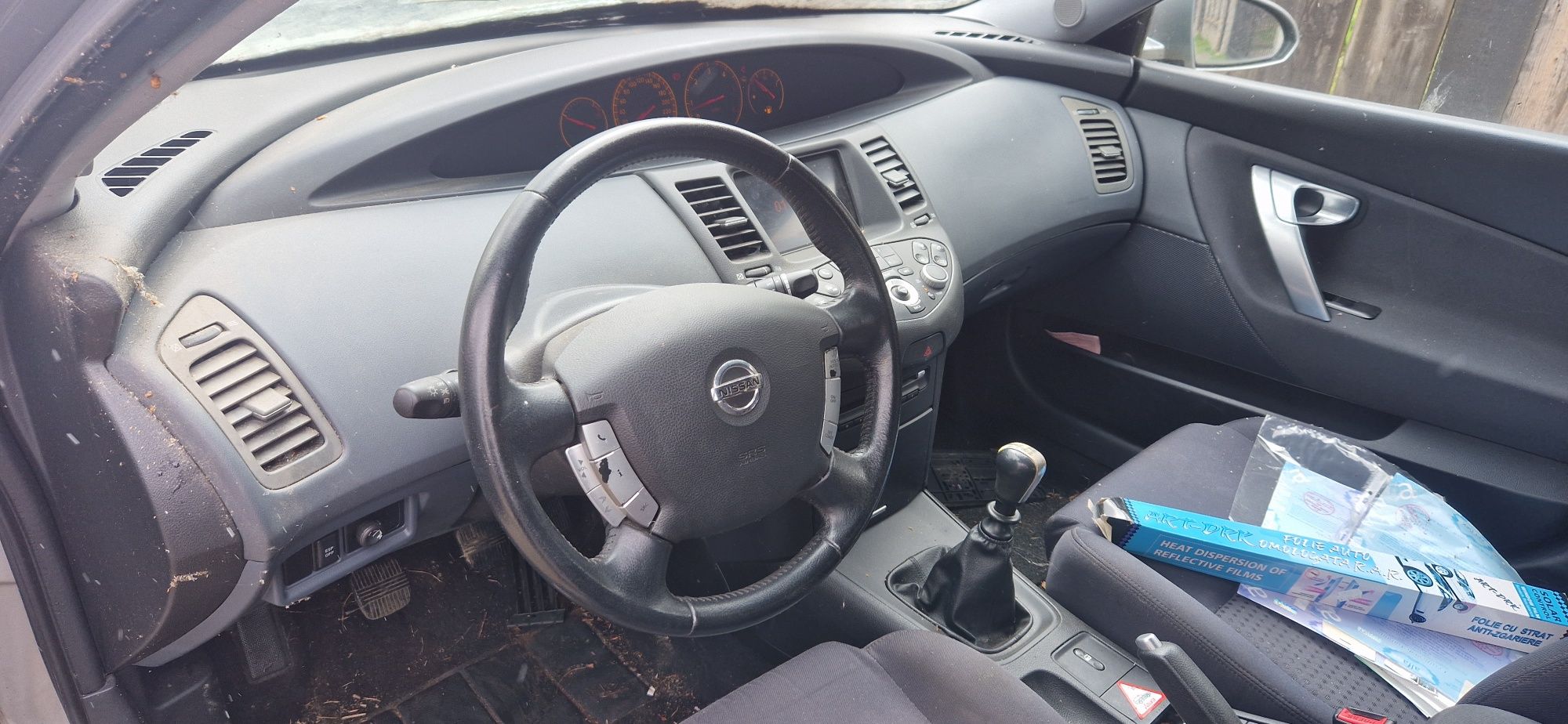 Dezmembrez Nissan Primera
Motor 2